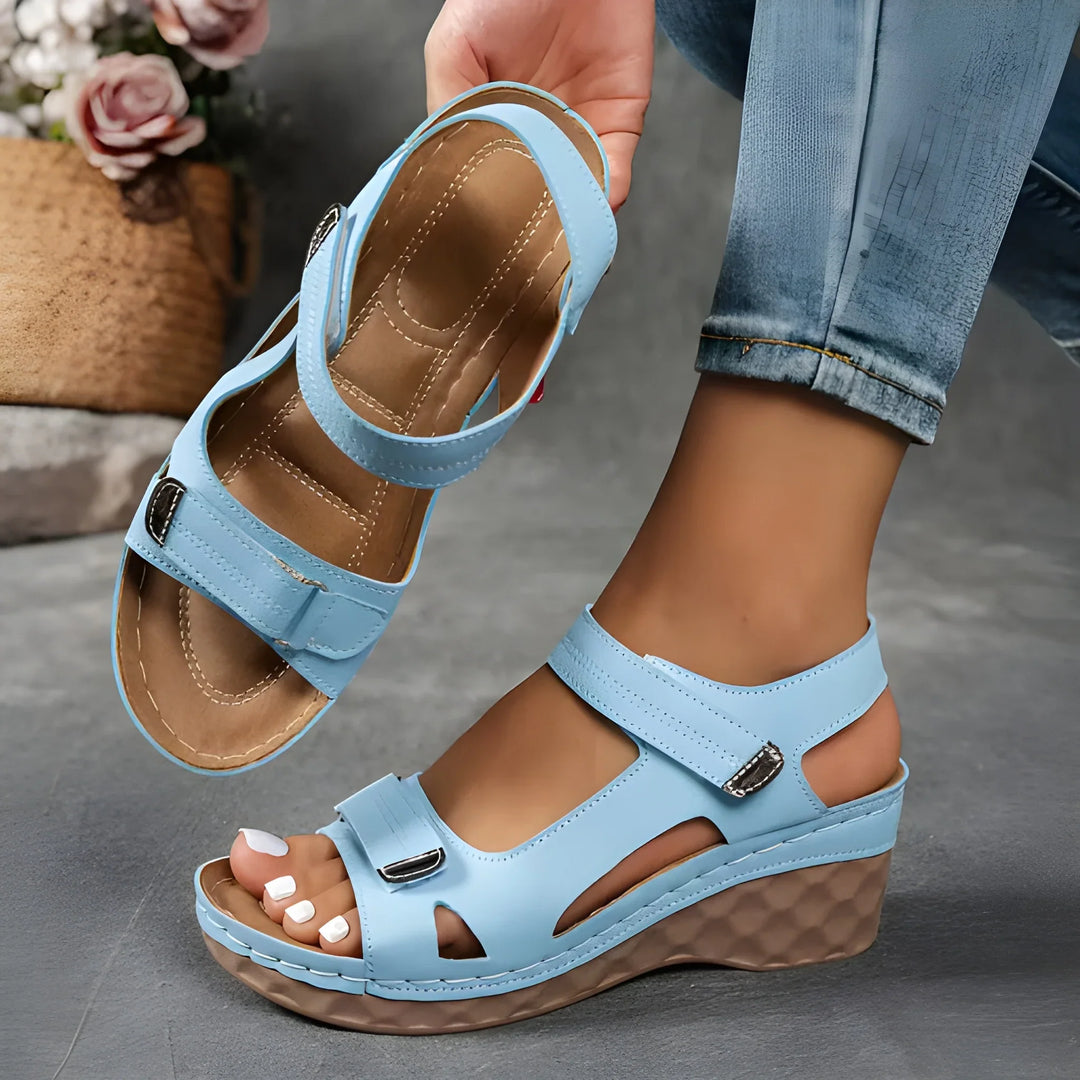 Women's Comfortable Platform Sandals with Non Slip and Cushioned Sole