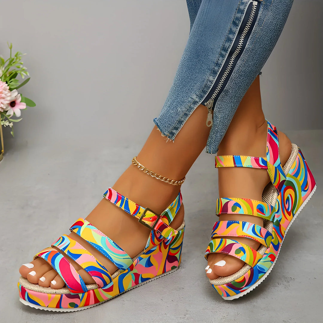 Women's Comfortable Platform Sandals with Non Slip Strappy and Cushioned Sole