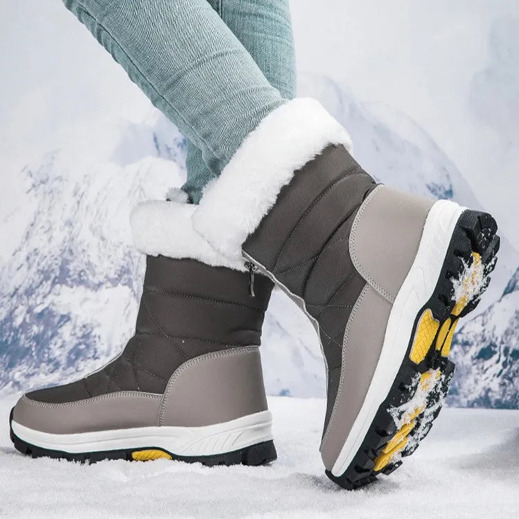 Women’s Chunky Fluffy Boots with Front Zip