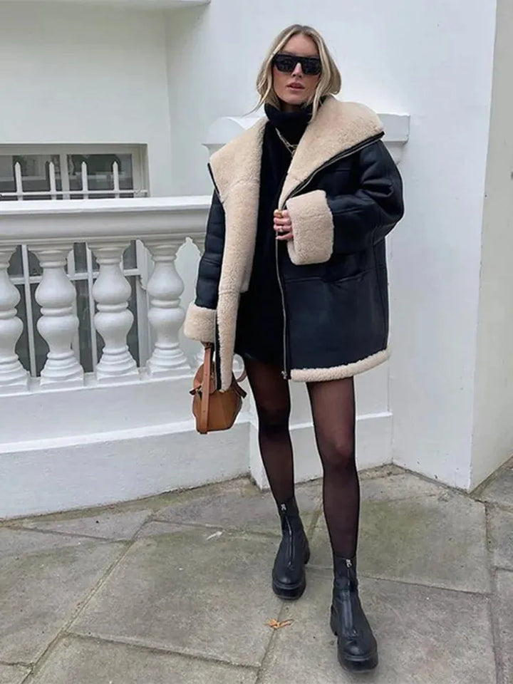 Women's Oversized Shearling Jacket with Zip-Up