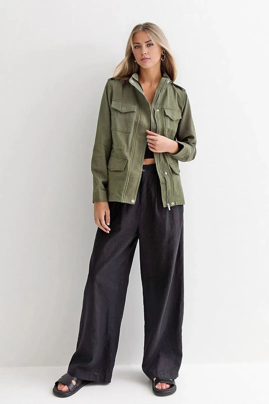 Women’s Quilted Jacket with Zip Closure and Pockets