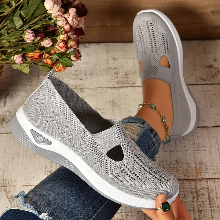 Women's Soft Flat Walking Shoes with Memory Foam